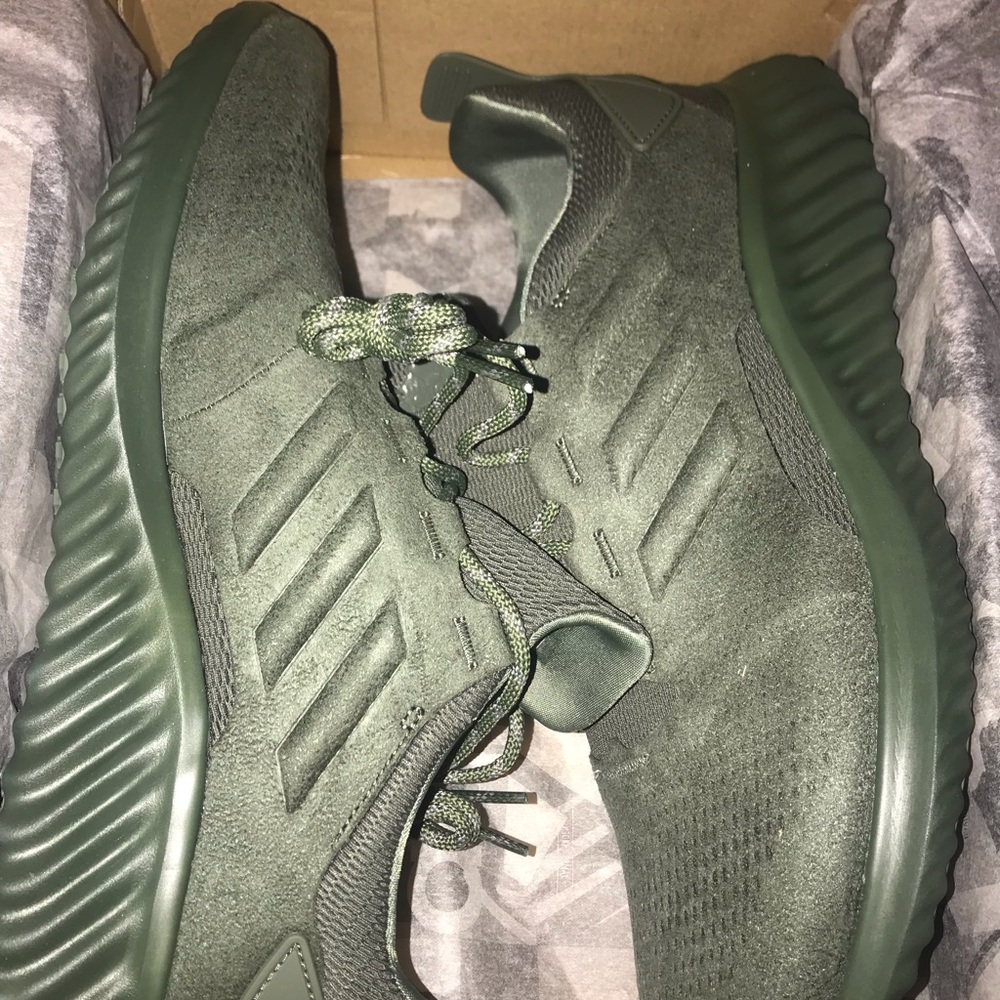 Adidas Alphabounce - Picture 2 of 3